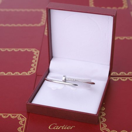 اسوارة كارتير مسمار فضي