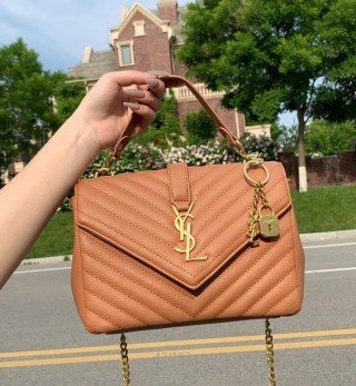 حقيبة YSL مع  مقبض يد ومدالية القفل واسم الماركة قاعدة 25 سم مع علبة