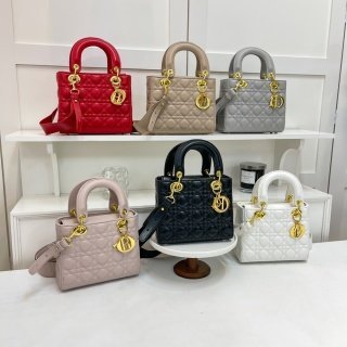 حقيبة ديور مع حزام وعلبة قاعدة 20 سم